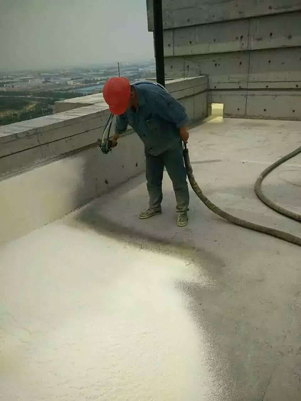 聚氨酯屋頂保溫防水噴涂(圖1)