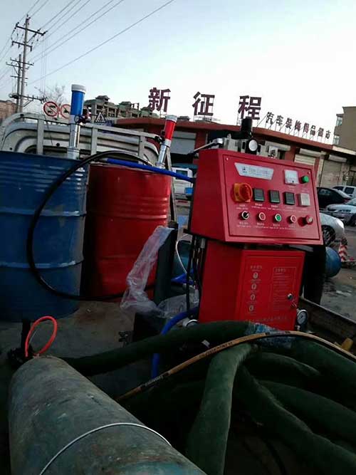 聚氨酯發(fā)泡機施工有什么好的心得(圖1) 聚氨酯發(fā)泡機施工熱力管道案例